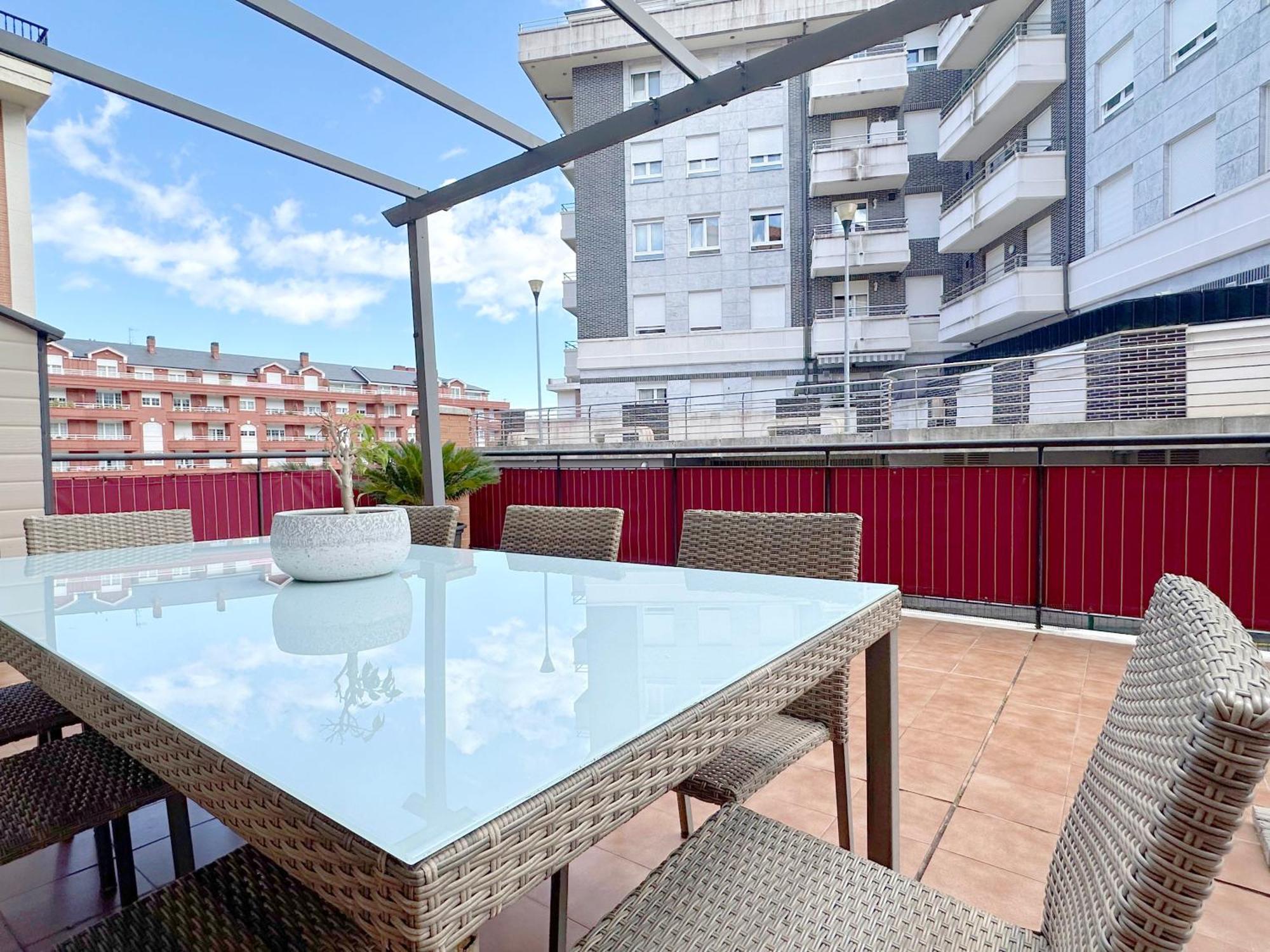 Appartement Apartamento Con Gran Terraza En El Centro à Castro Urdiales Extérieur photo
